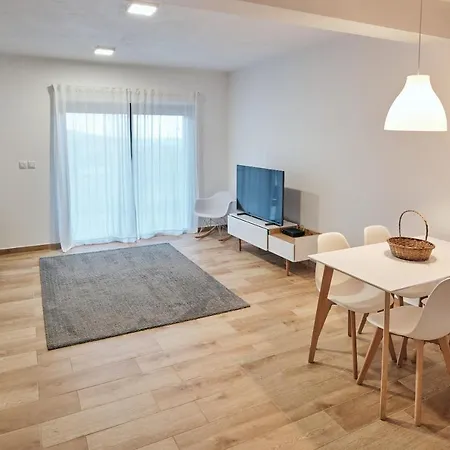 Feel... Azores - Апартаменты Велаш